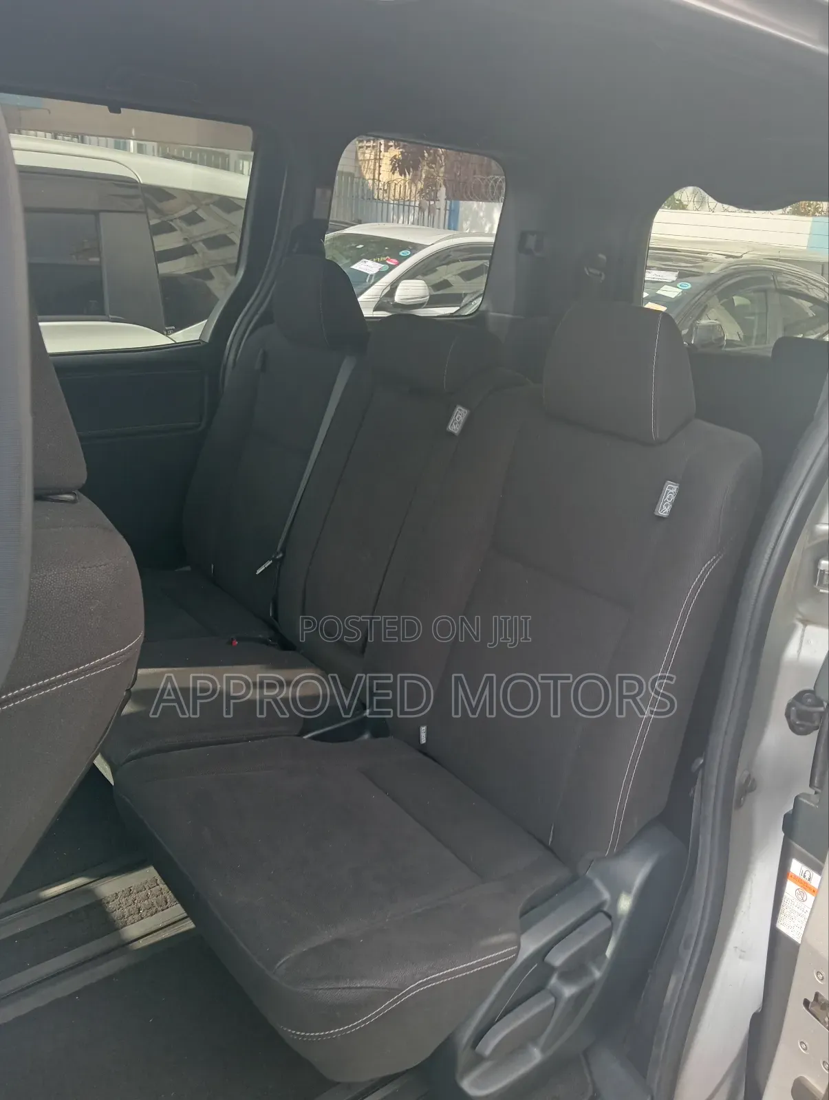 Toyota Esquire 2018 Silver