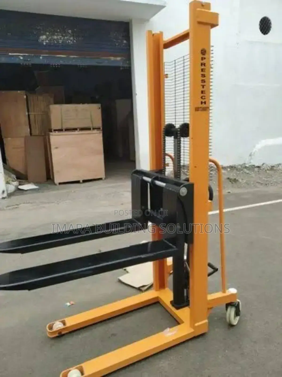 . 2 Ton Hydraulic Manual Stacker – Rugged Build