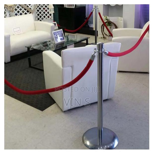 Stanchions Crowd Control Barriers] Stanchìons Cròwd Contröl Bärriers)