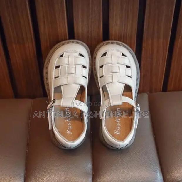 Kids Cute Open Shoes - thumbnail 2