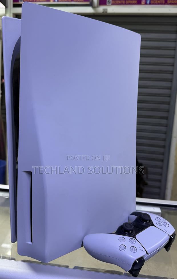 Well Maintained Sony Playstation 5 Console - thumbnail 3