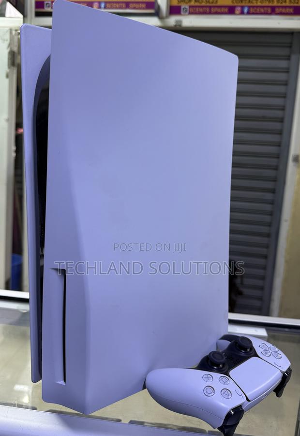 Well Maintained Sony Playstation 5 Console - thumbnail 4