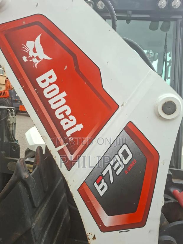 Bobcat Backhoe 2022 Model 730 Series - thumbnail 5