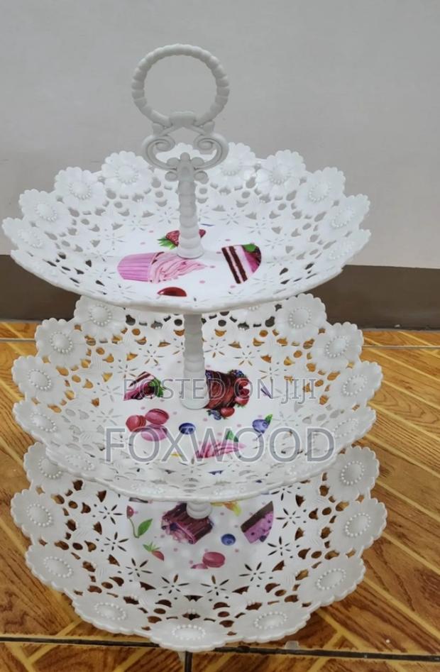 Plastic Round Cake Stand Layer. - main view