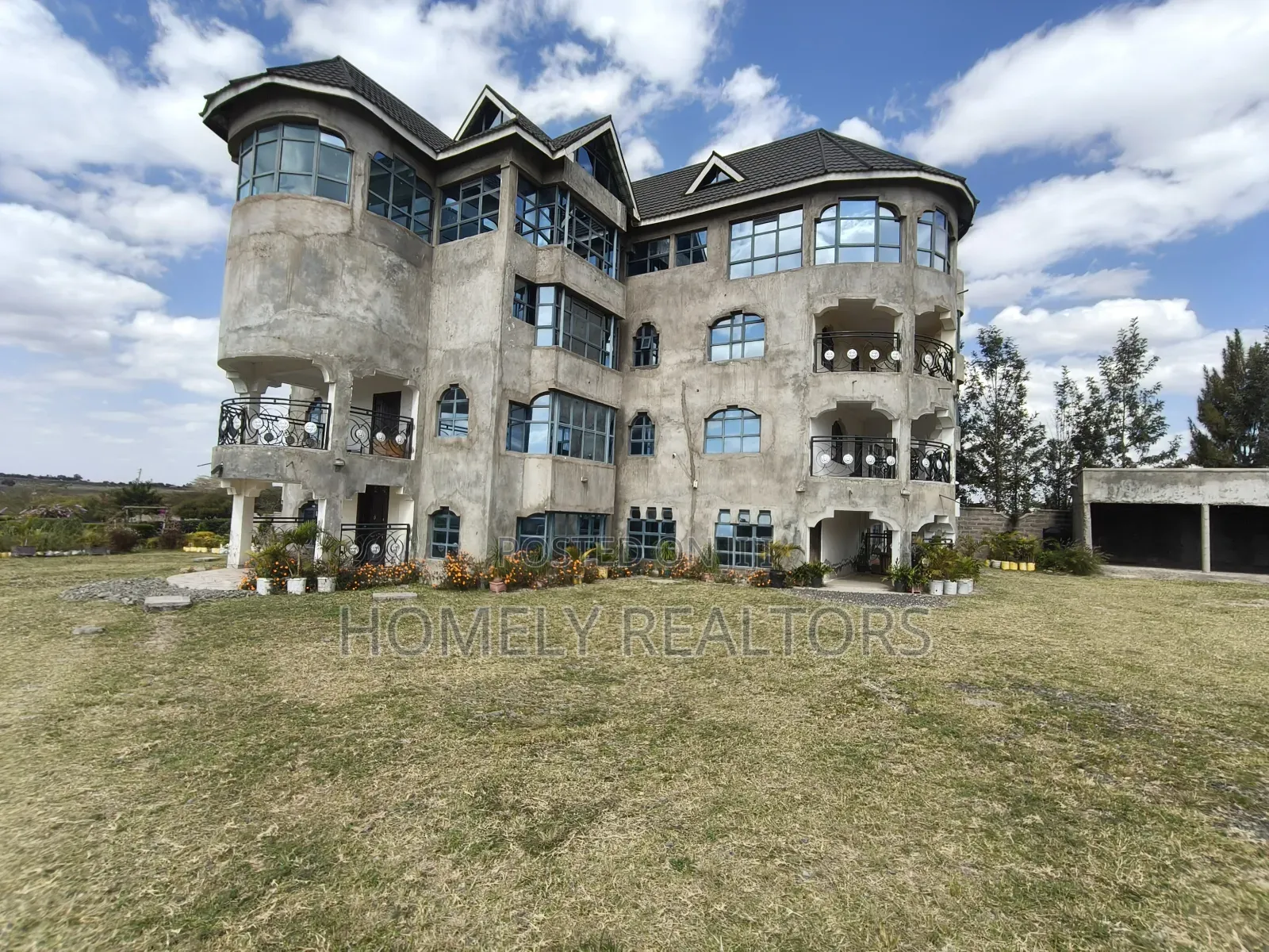 9bdrm Mansion in Birika, Kiserian for sale