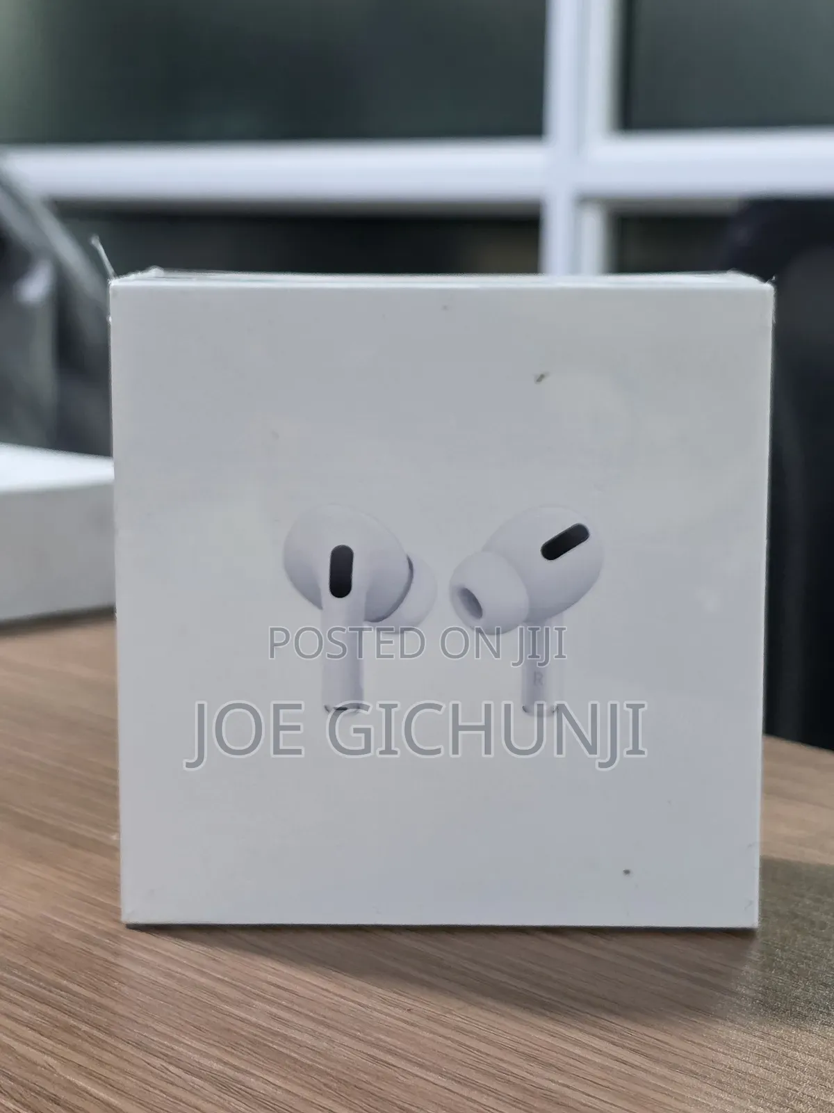 Apple Airpods Pro (1st Generation) With Magsafe Charging Case