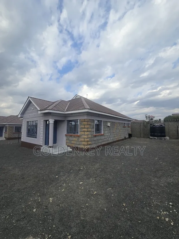 3bdrm Bungalow in Kitengela for sale
