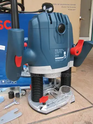 Bosch Gof 130 – Robust Router for Joinery and Cabinet Making