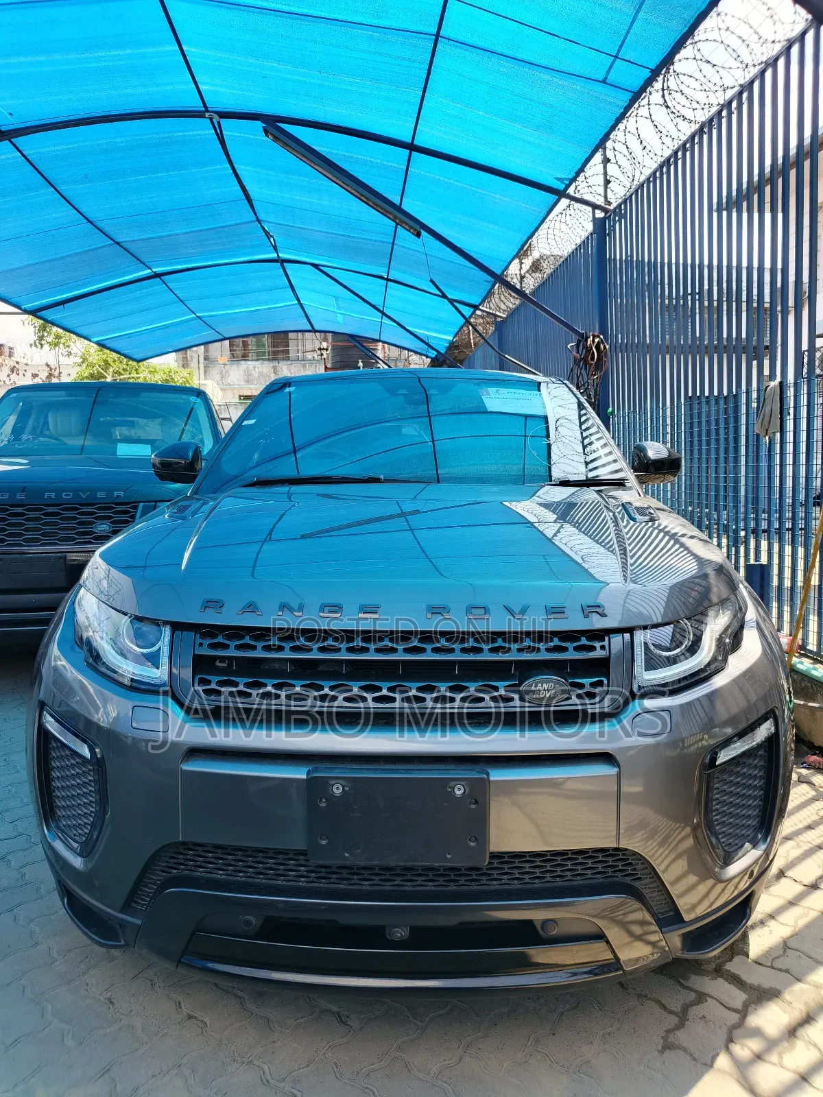 Land Rover Range Rover Evoque HSE Dynamic 4x4 5-Door 2019 Matt Black