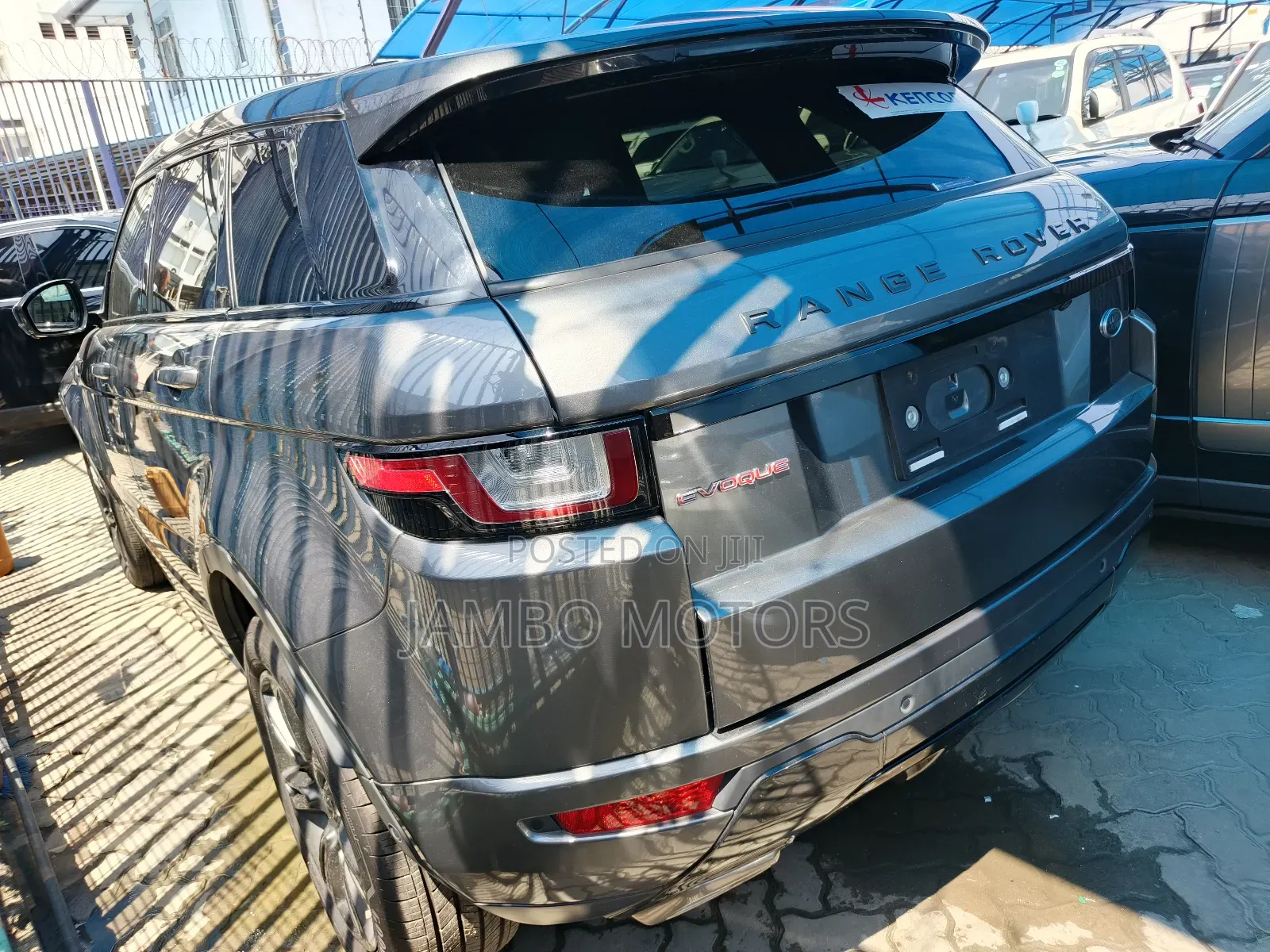 Land Rover Range Rover Evoque HSE Dynamic 4x4 5-Door 2019 Matt Black
