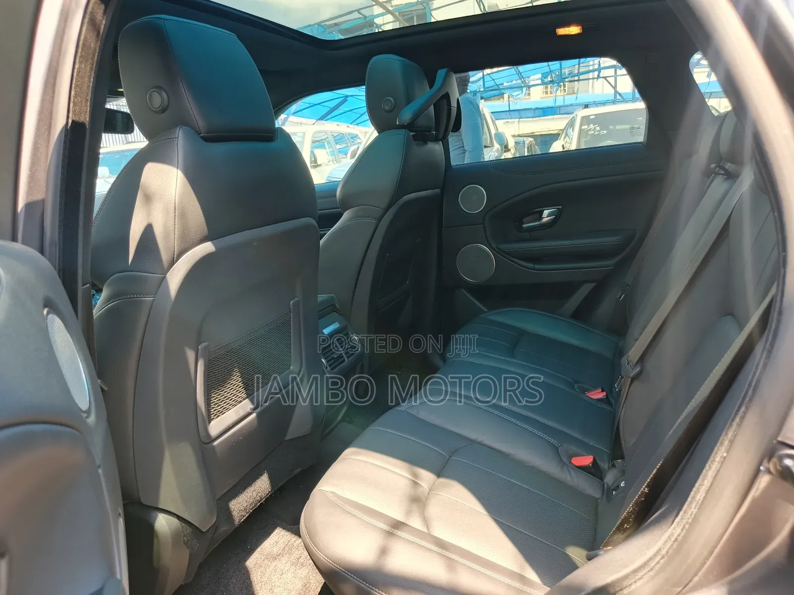 Land Rover Range Rover Evoque HSE Dynamic 4x4 5-Door 2019 Matt Black