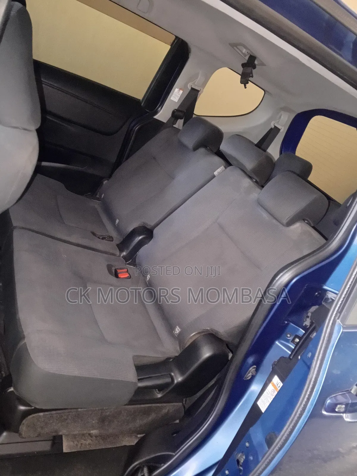Toyota Sienta 2016 Blue