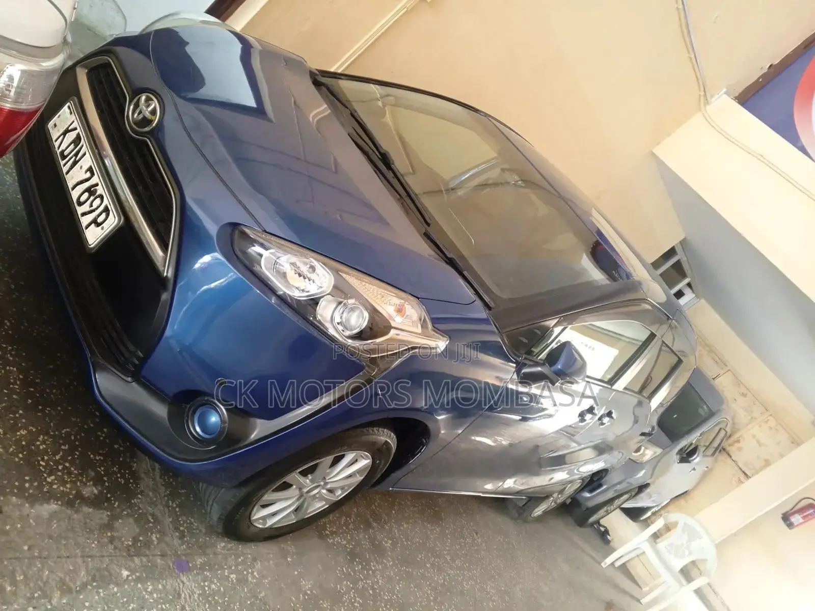 Toyota Sienta 2016 Blue