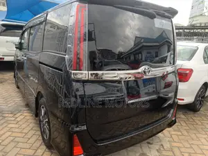 Toyota Noah 2.0 AWD (7 Seater) 2018 Black