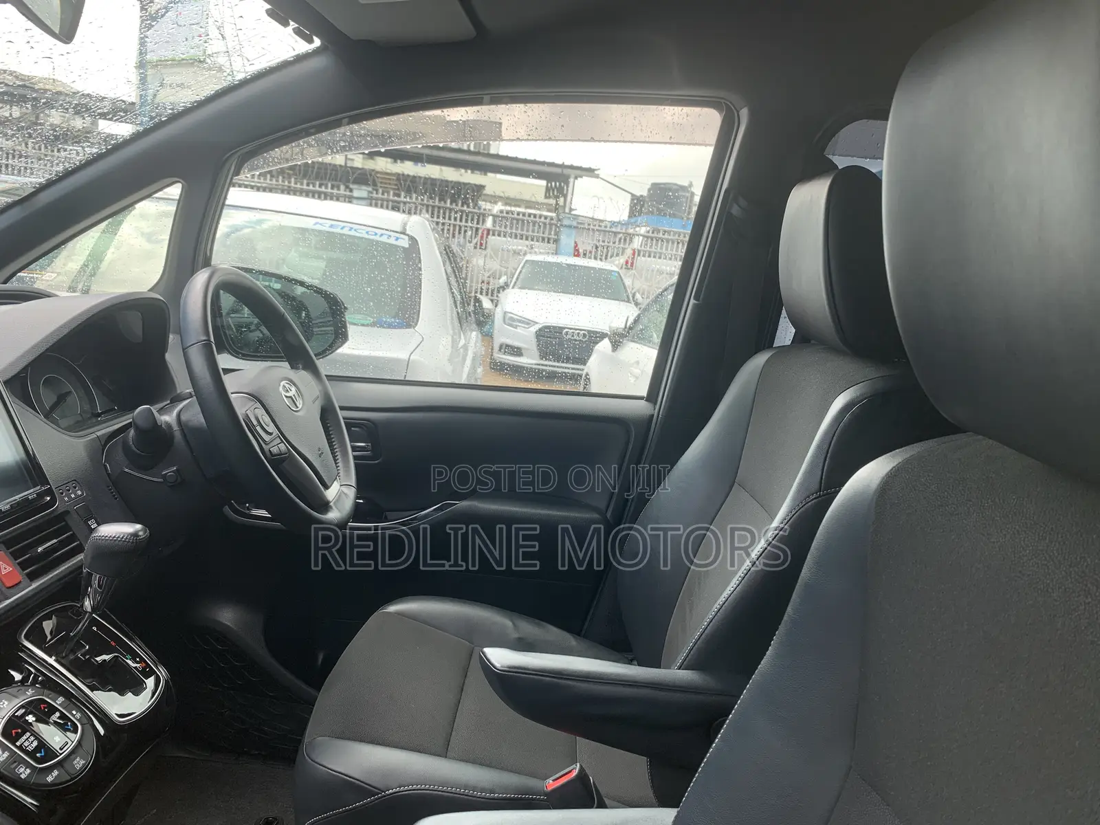 Toyota Noah 2.0 AWD (7 Seater) 2018 Black