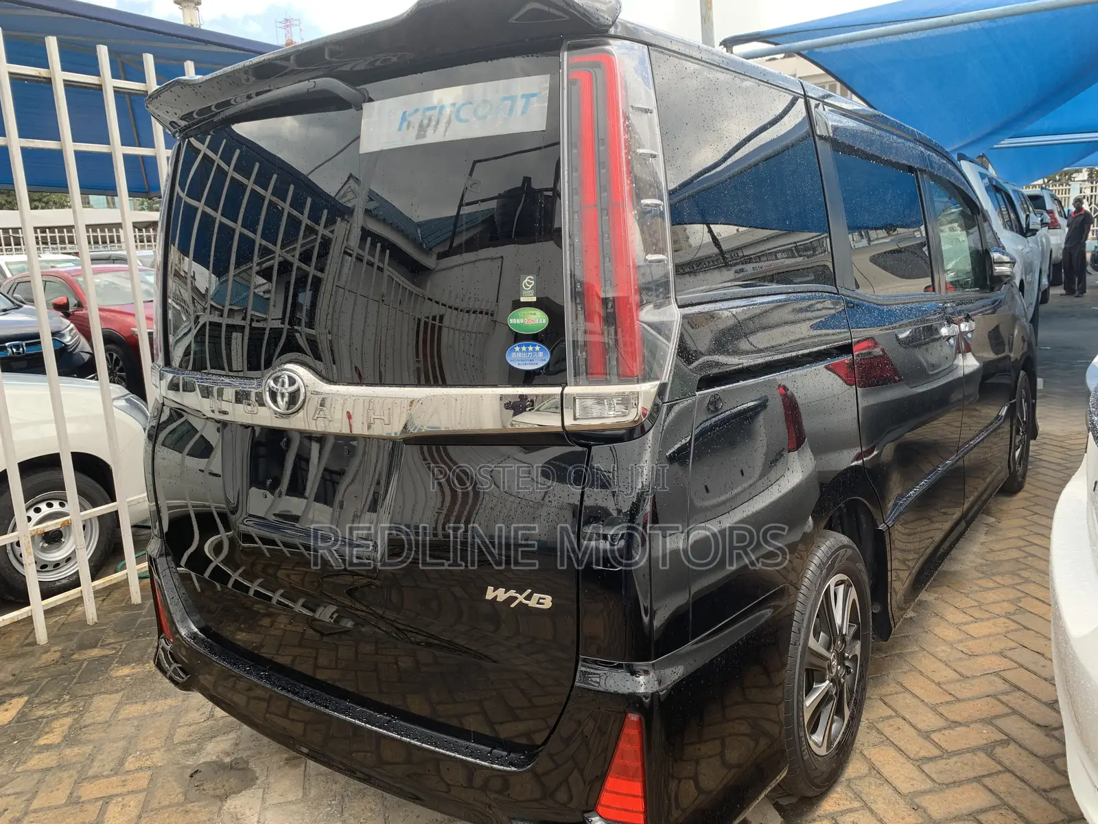 Toyota Noah 2.0 AWD (7 Seater) 2018 Black