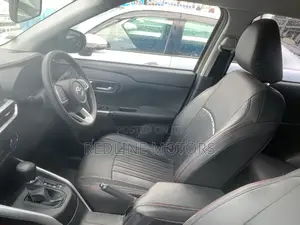 Toyota Raize 1.0 AWD 2019 Beige