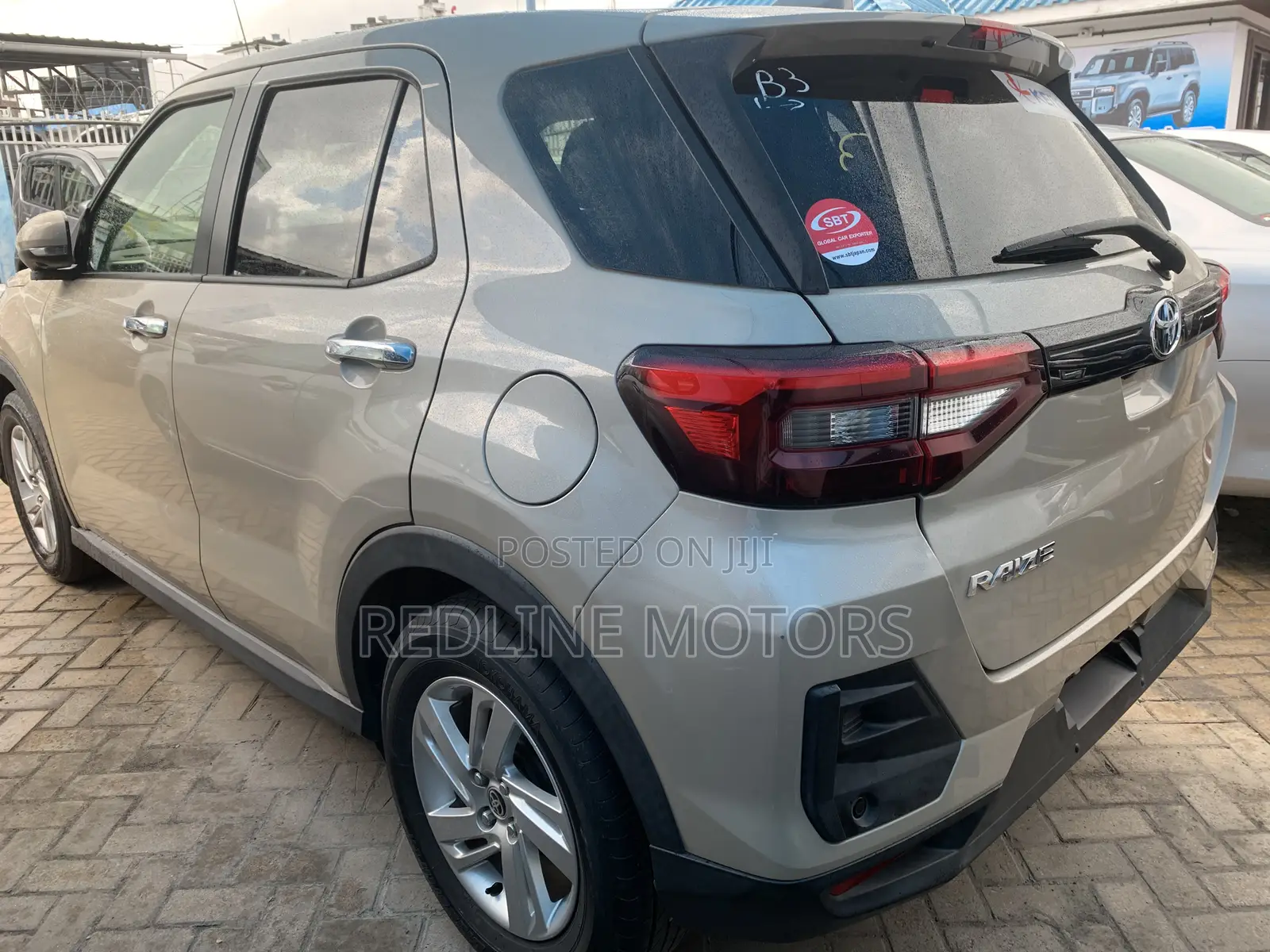 Toyota Raize 1.0 AWD 2019 Beige