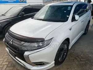 Mitsubishi Outlander 2.0 PHEV AWD 2018 White