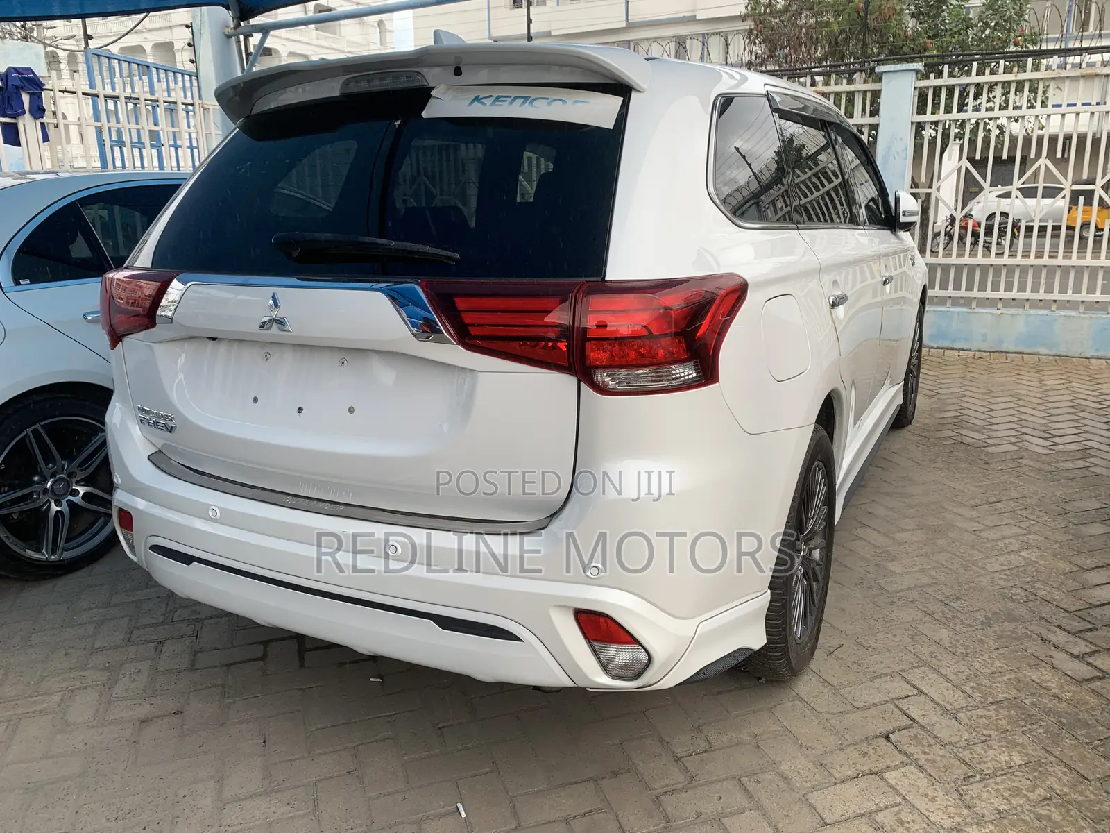 Mitsubishi Outlander 2.0 PHEV AWD 2018 White