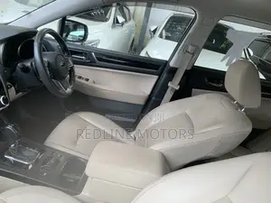 Subaru Outback 2.5i AWD 2018 Ivory