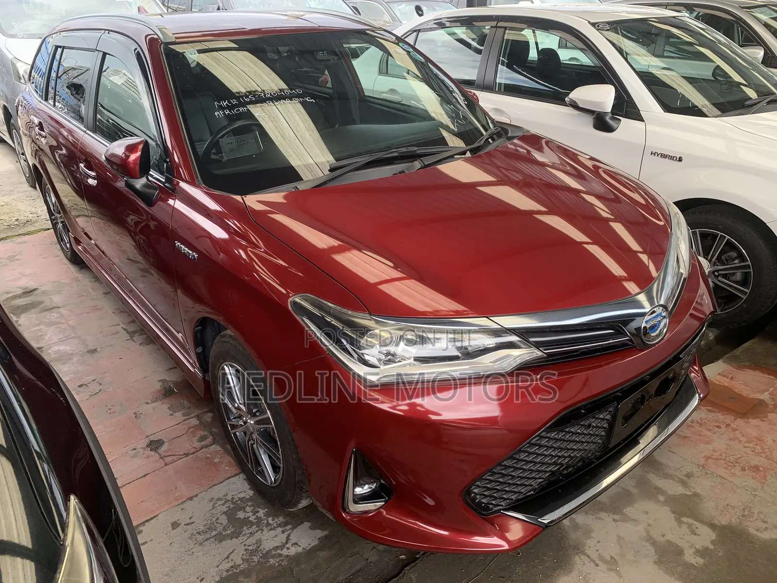 Toyota Corolla Fielder 1.5 Hybrid FWD 2018 Burgundy
