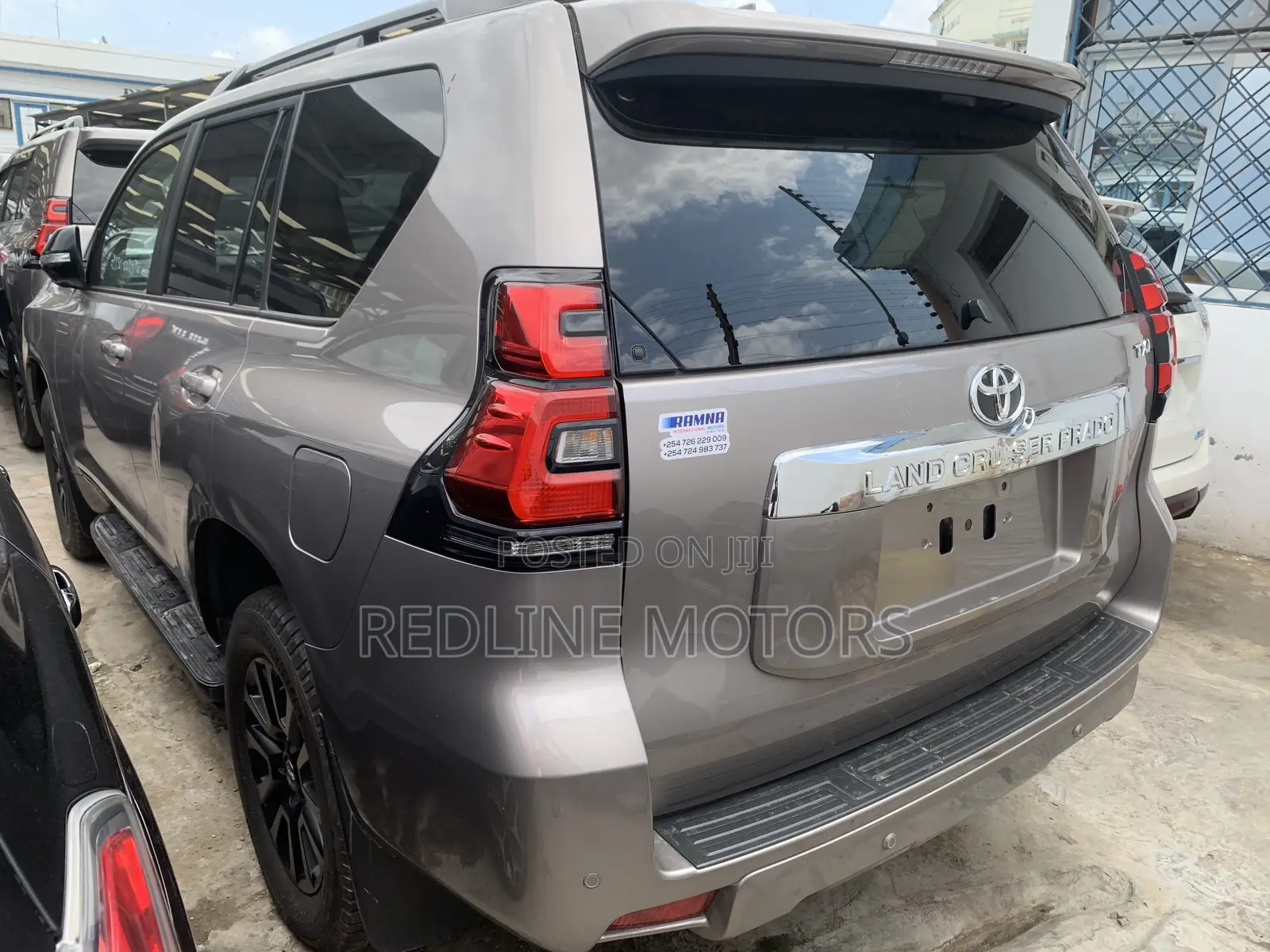 Toyota Land Cruiser Prado 2.8 2023 Ivory