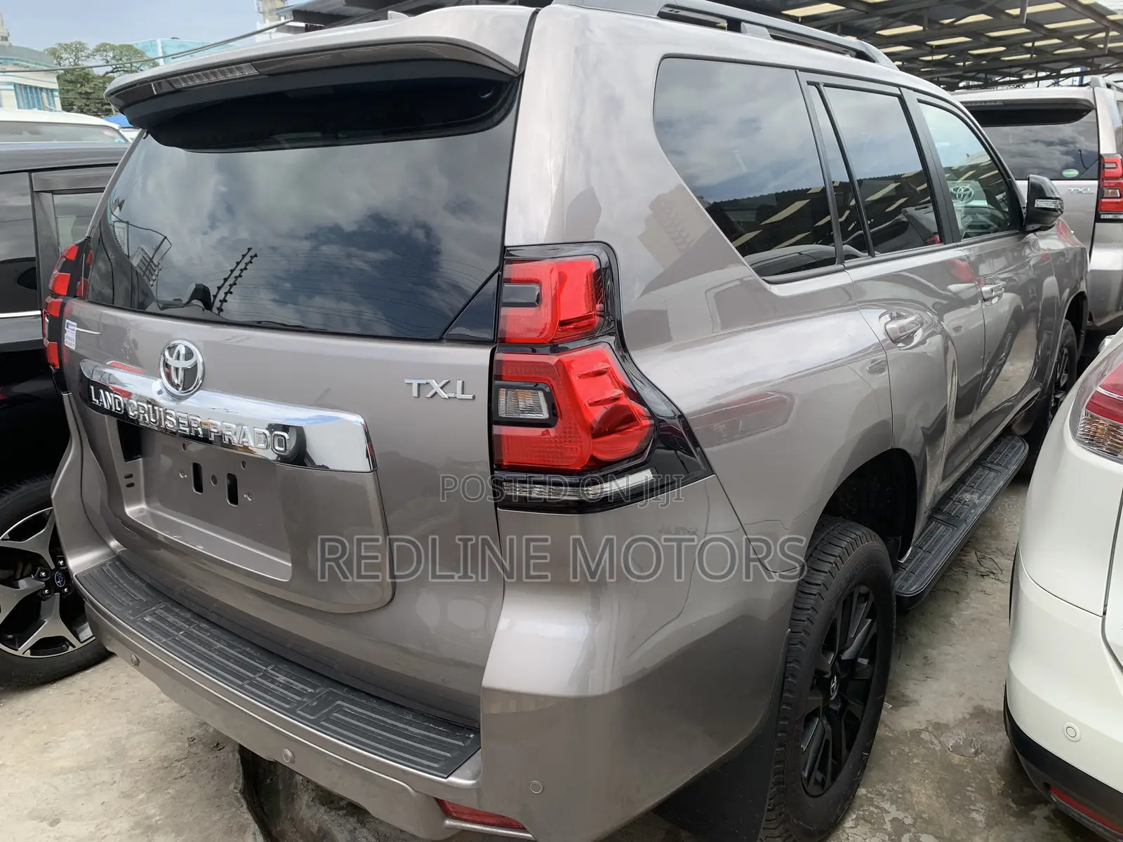Toyota Land Cruiser Prado 2.8 2023 Ivory