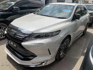 Toyota Harrier 2.0 4WD 2018 Off white