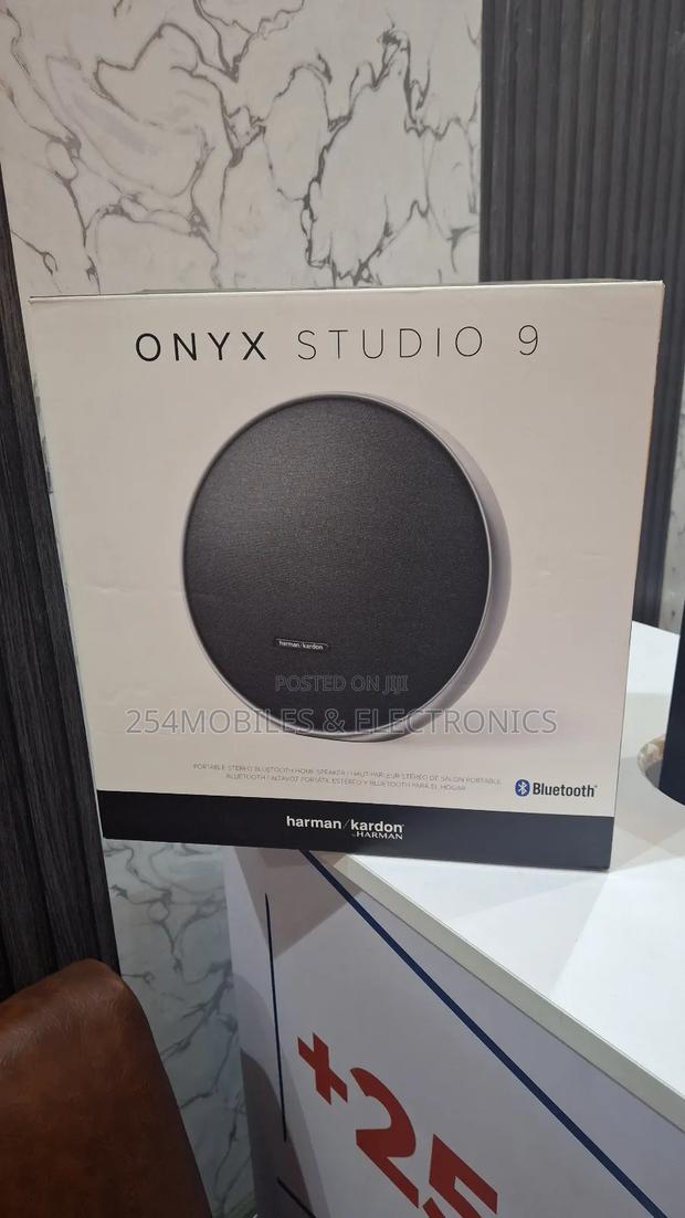 Harman Kardon Onyx Studio 9