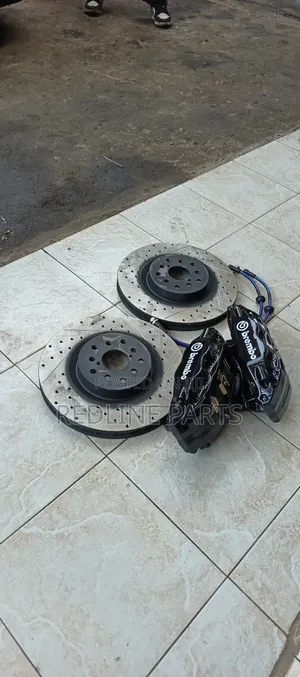 Subaru Front Brembo Callipers Disks