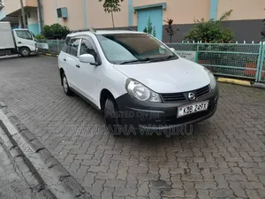 Nissan Advan 2016 White