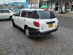 Nissan Advan 2016 White