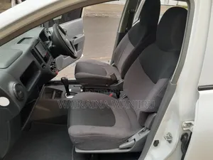 Nissan Advan 2016 White