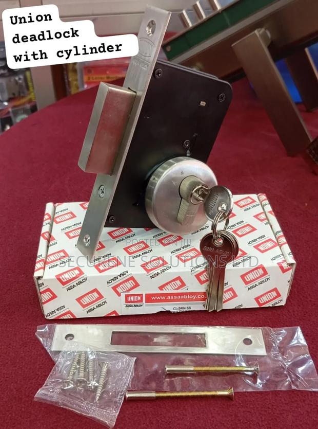 Union Deadlock With a Cylinder - main view