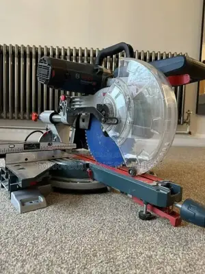 Bosch GCM 12 GDL – A Professional Sliding Mitre Saw