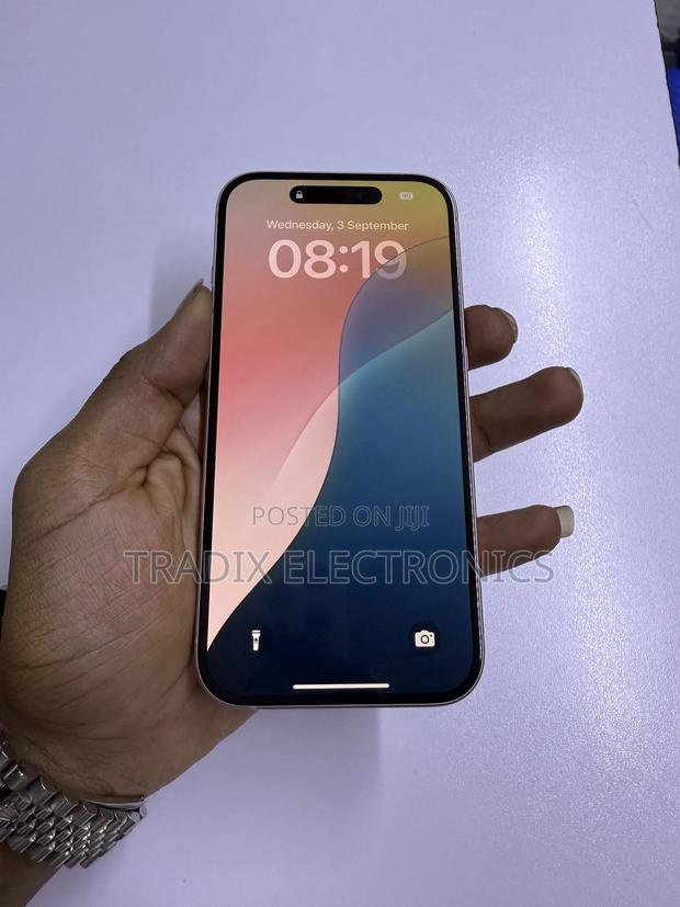 Apple iPhone 15 128 GB Pink - thumbnail 4