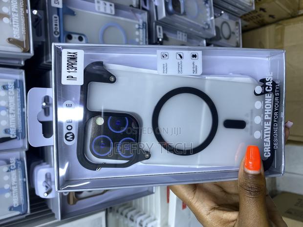 Lumerb iPhone 13 Pro Max Frameless Sleek Frameless Magsafe Case - main view