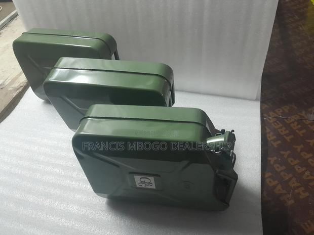 20ltrs Jerrycan - thumbnail 2
