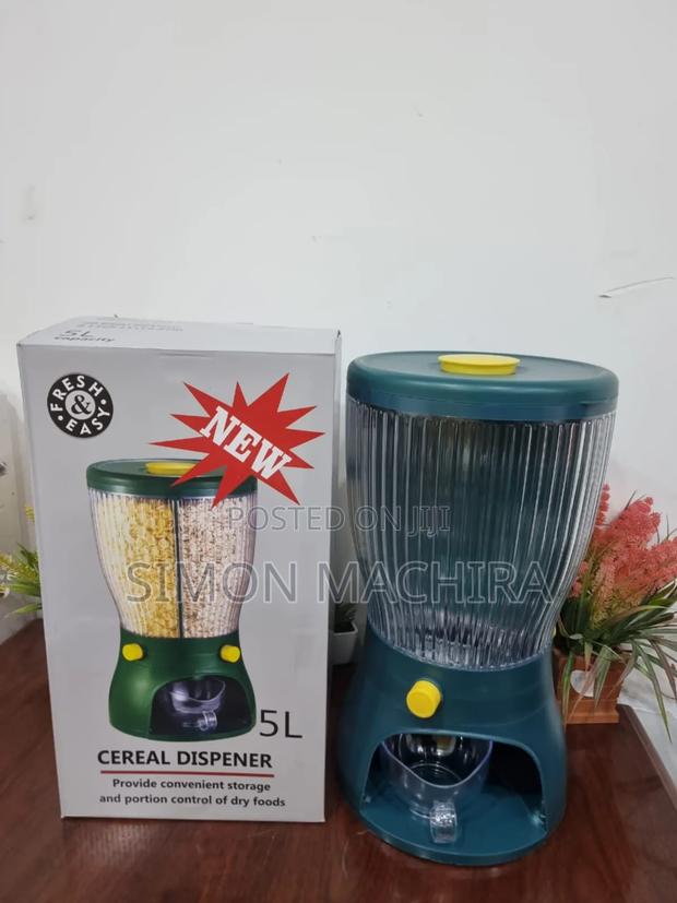 5l Rotating 3 Partition Cereal Dispenser - main view