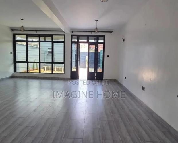 Mkeka Wa Mbao Vinyl Flooring Durable Waterproof and Elegant