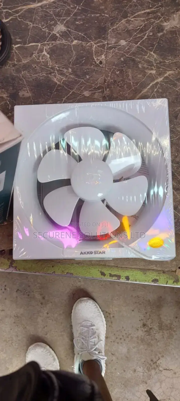 Akko Star 10-Inch Ventilating Fan.