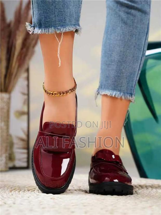 Ladies Brogues - main view