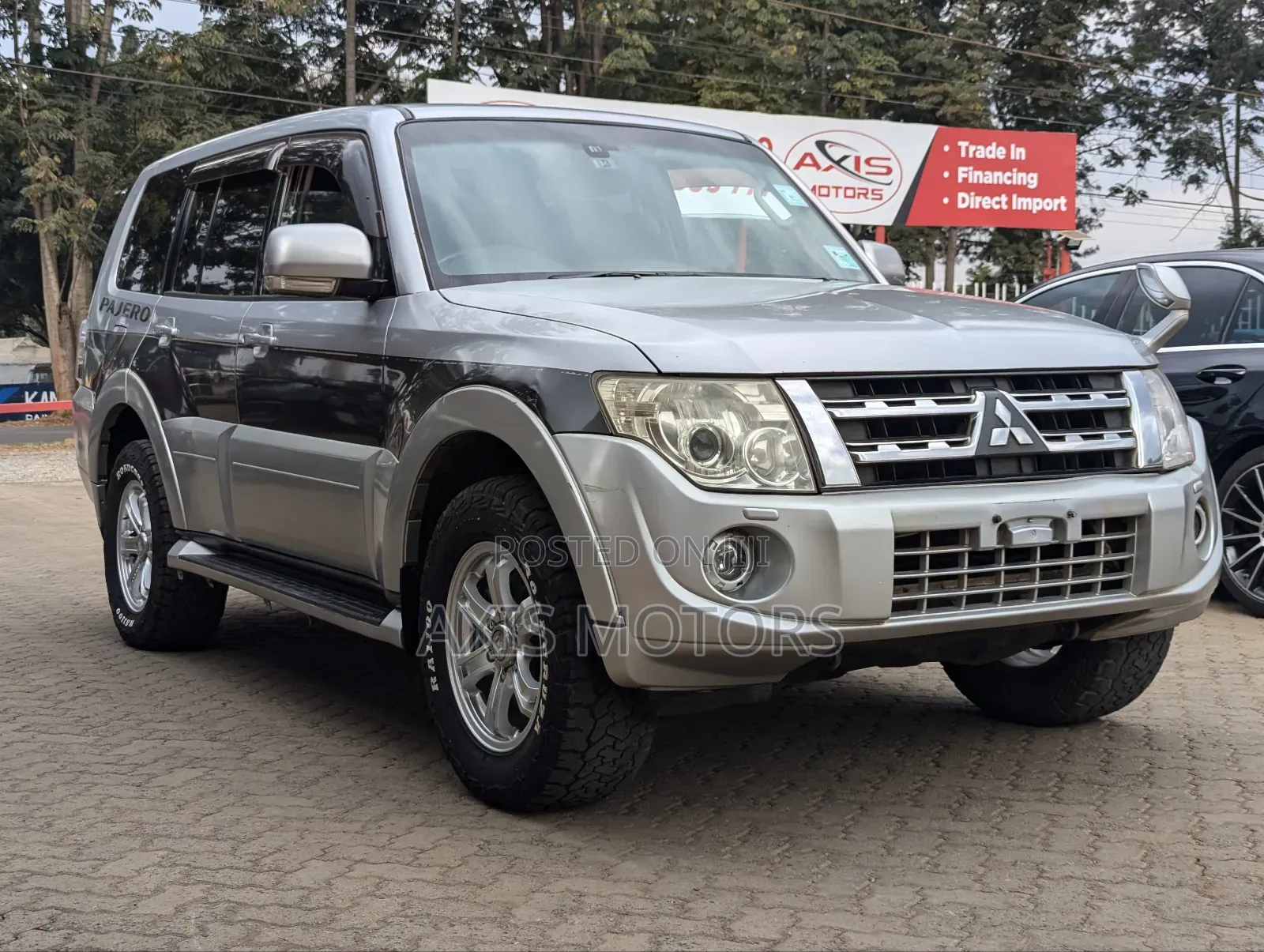 Mitsubishi Pajero V80 3.2 DI-D 2014 Silver