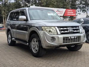Mitsubishi Pajero V80 3.2 DI-D 2014 Silver