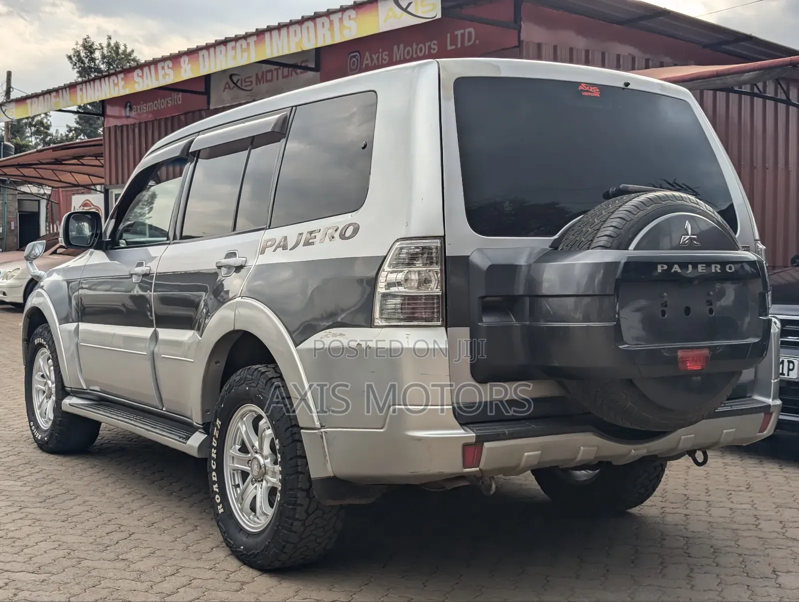 Mitsubishi Pajero V80 3.2 DI-D 2014 Silver