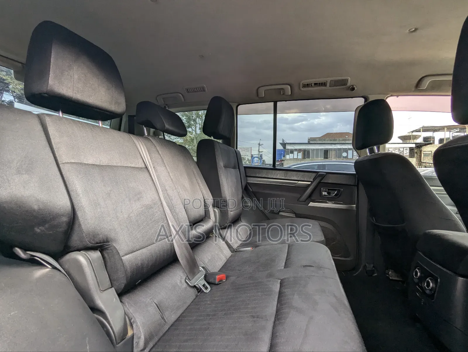 Mitsubishi Pajero V80 3.2 DI-D 2014 Silver