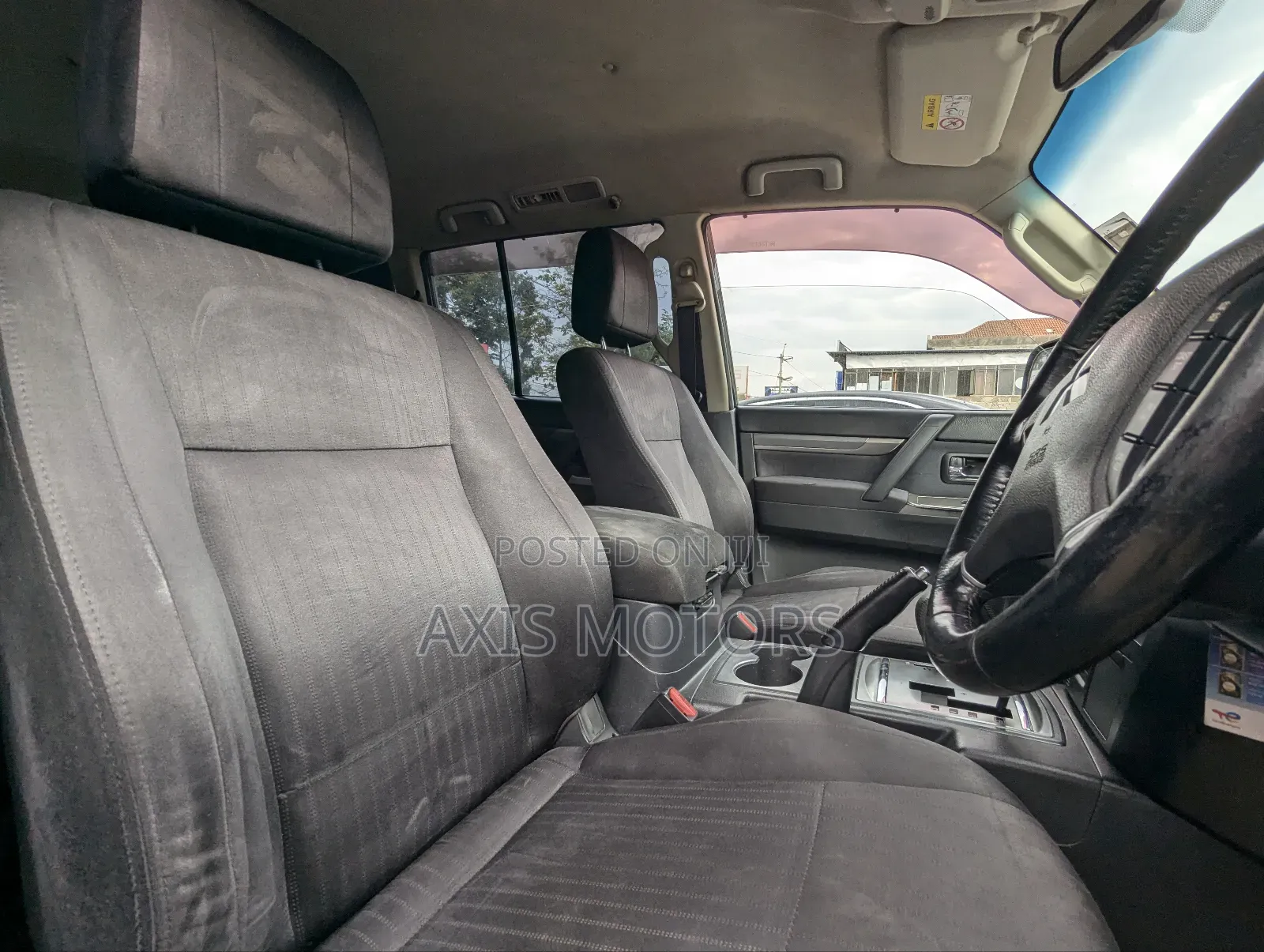 Mitsubishi Pajero V80 3.2 DI-D 2014 Silver