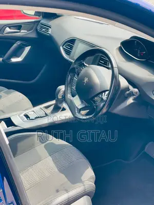 Peugeot 308 2018 Blue