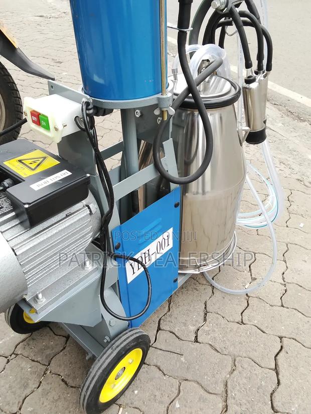 Mobile Milking Machine - thumbnail 3